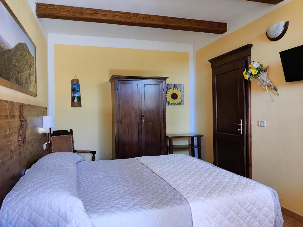 Locanda Mossa Dei Barbari Buriano  Bagian luar foto