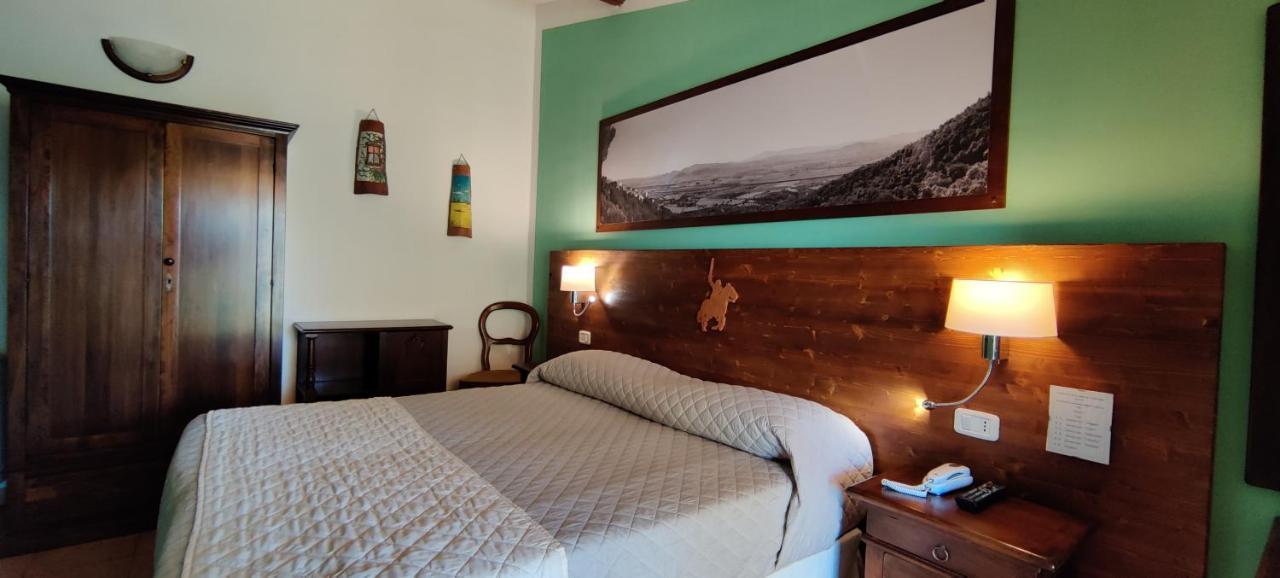 Locanda Mossa Dei Barbari Buriano  Bagian luar foto