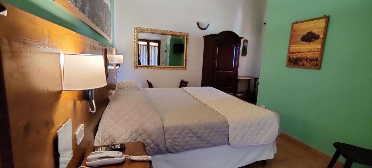 Locanda Mossa Dei Barbari Buriano  Bagian luar foto